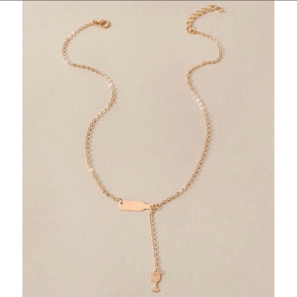 Gold wine bottle simple necklace - Picture 3 of 6